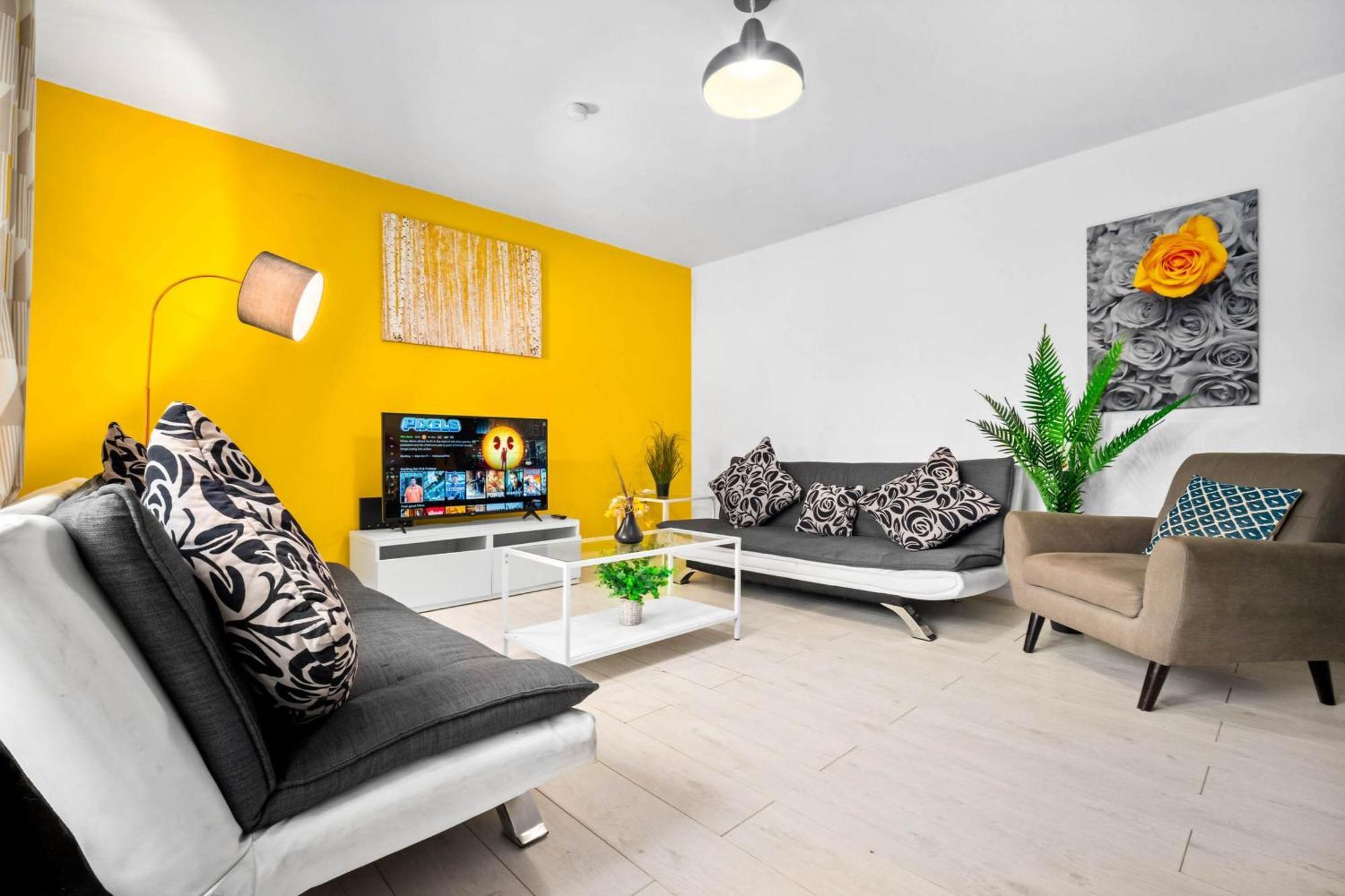Graham 2 Bedroom, 1 Bathroom * Birmingham